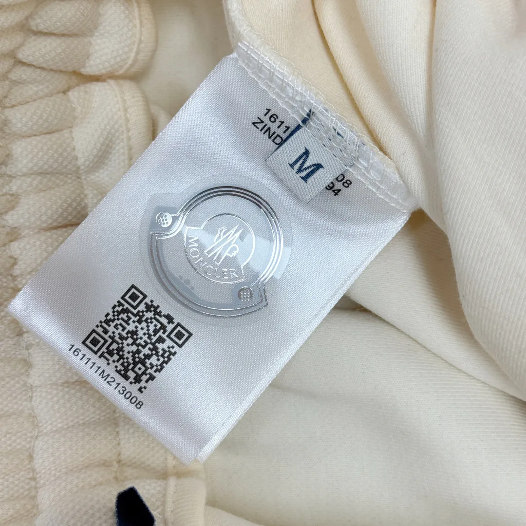 Шорты Женские Moncler 11873047