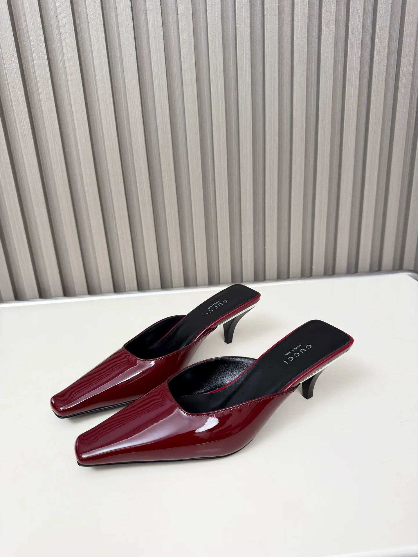 Туфли Женские Gucci 755740