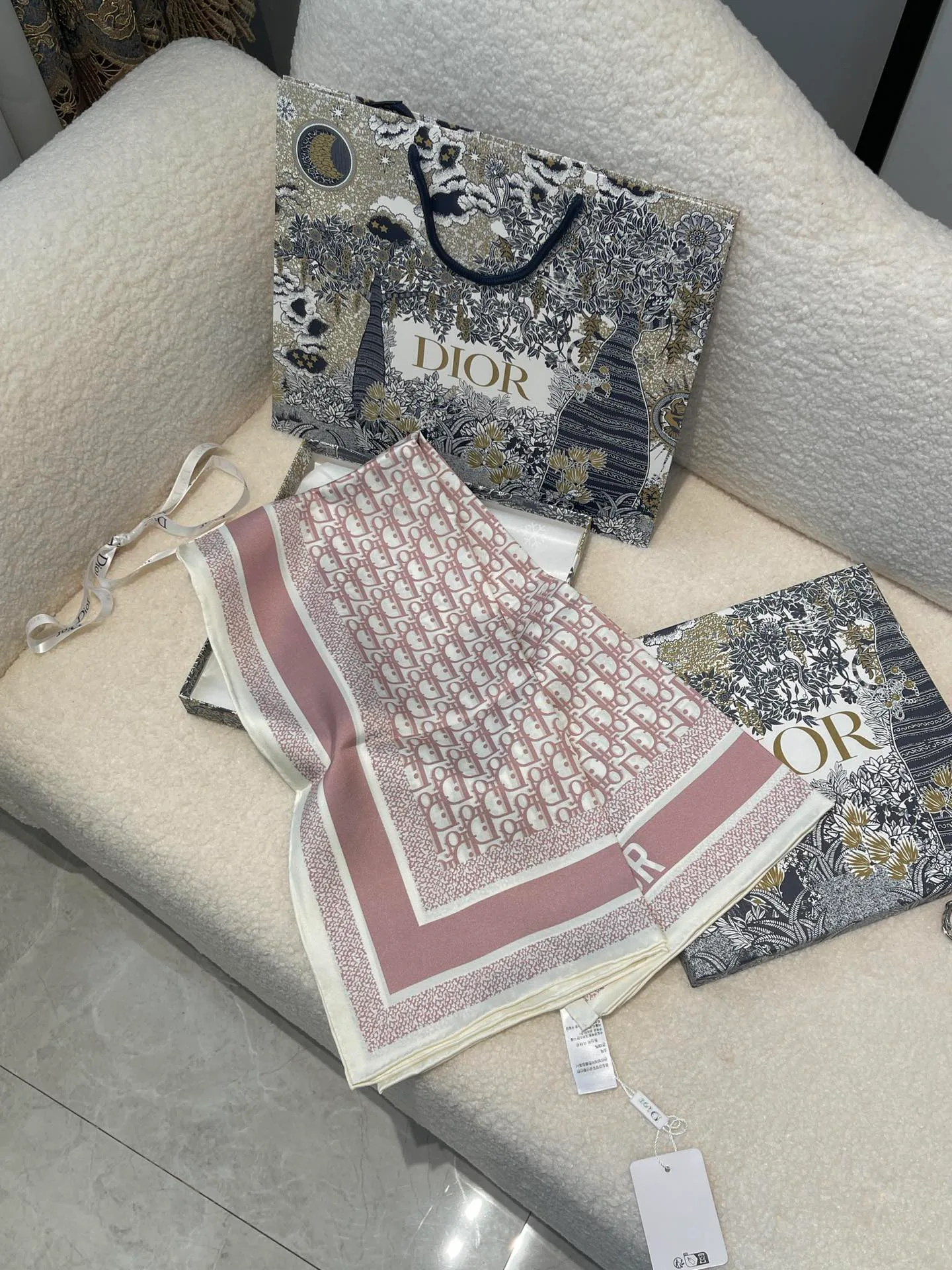 Шарфы Christian Dior 11910598