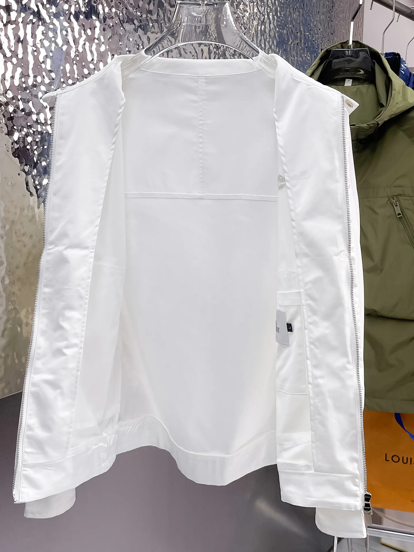 Куртки И Пуховики Мужские Christian Dior 9352314