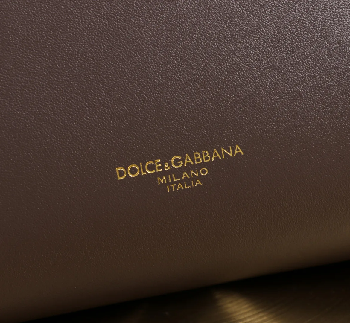 Классические Сумки Женские Dolce & Gabbana 18004436