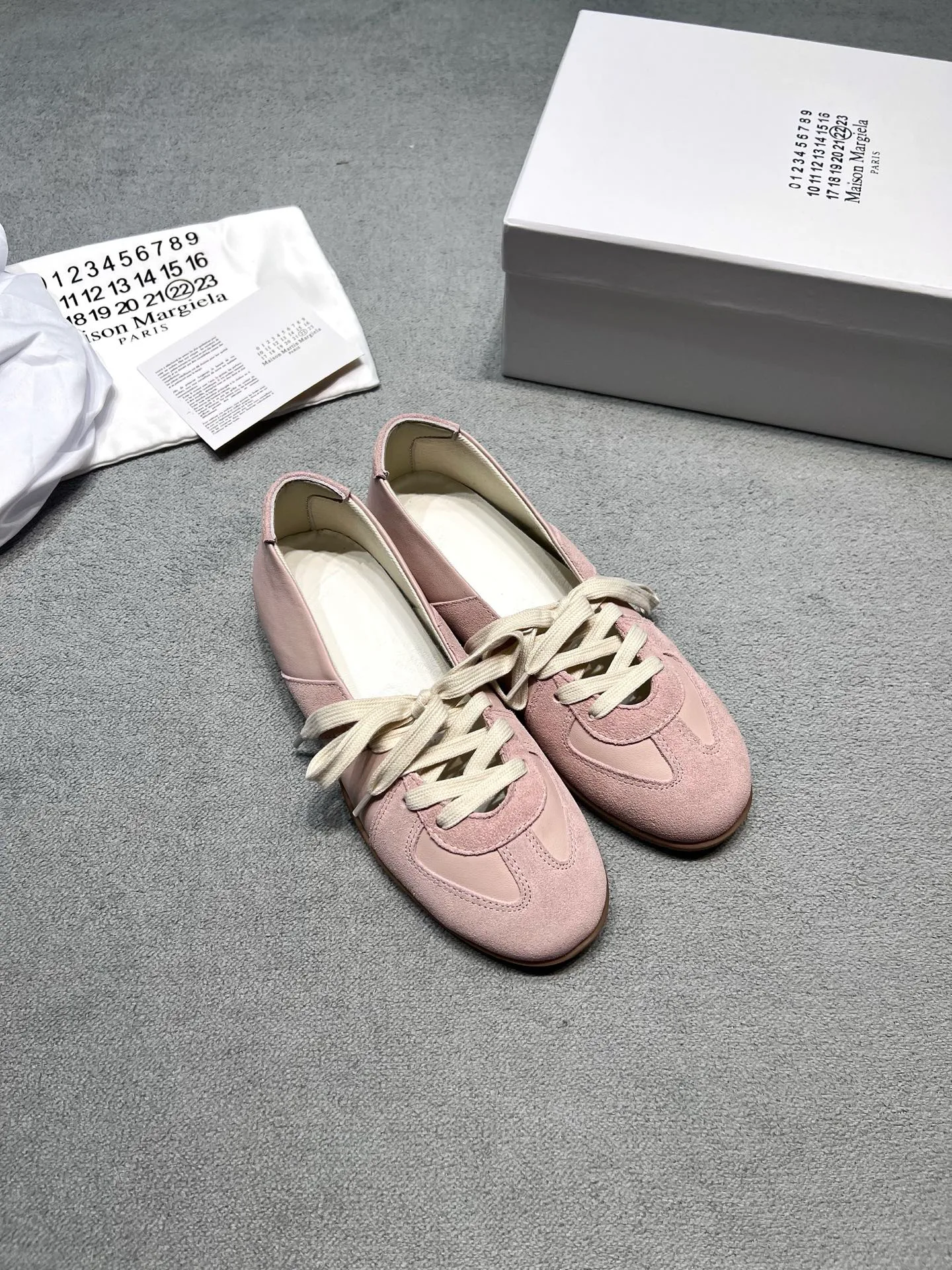 Кроссовки Женские Maison Margiela 18366868