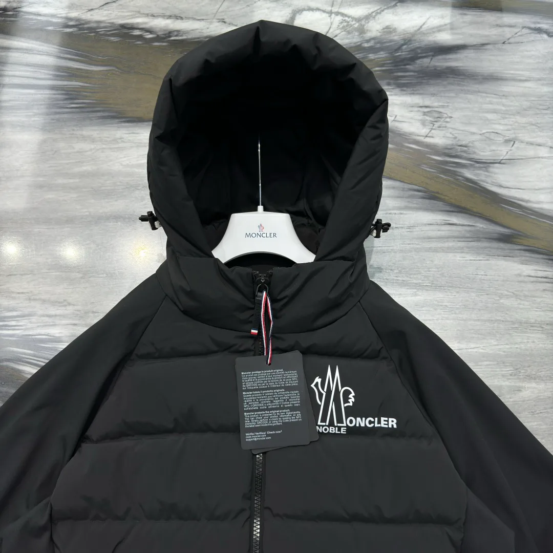 Куртки И Пуховики Мужские Moncler 4377251
