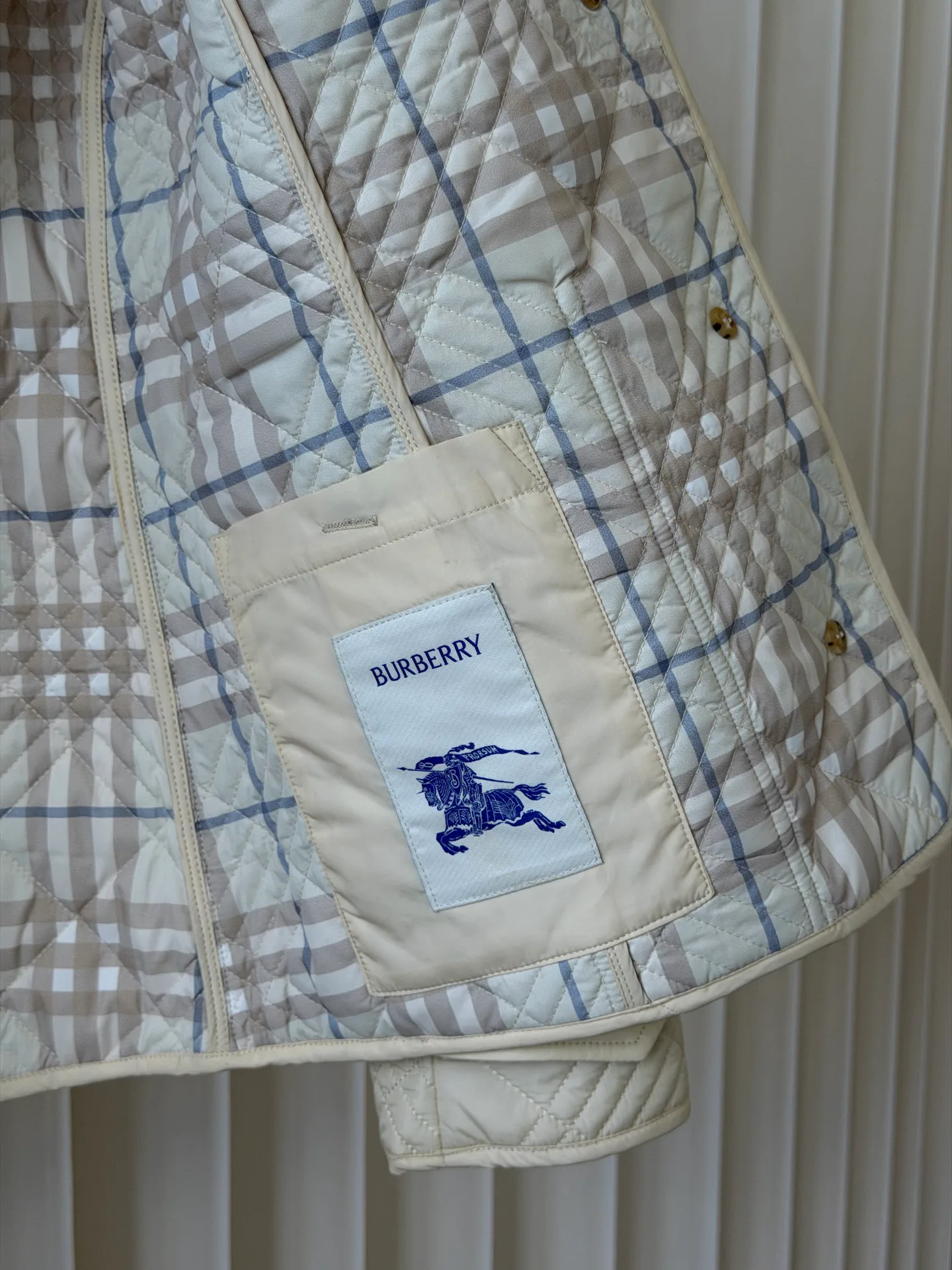 Куртки И Пуховики Женские Burberry 18615351
