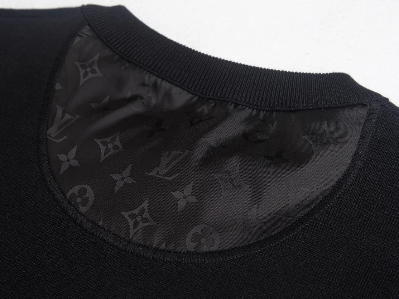 Футболки Женские Louis Vuitton 12635763