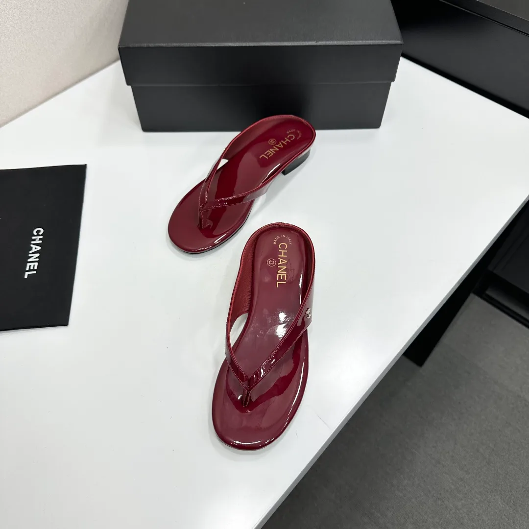 Шлепанцы Женские Chanel 11946888