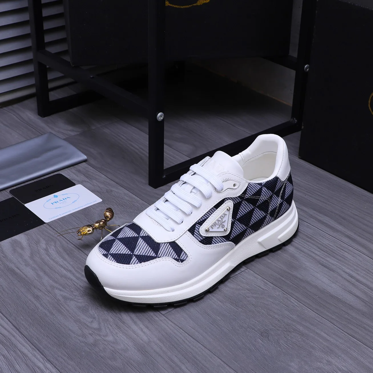 Кроссовки Женские Prada 17429866