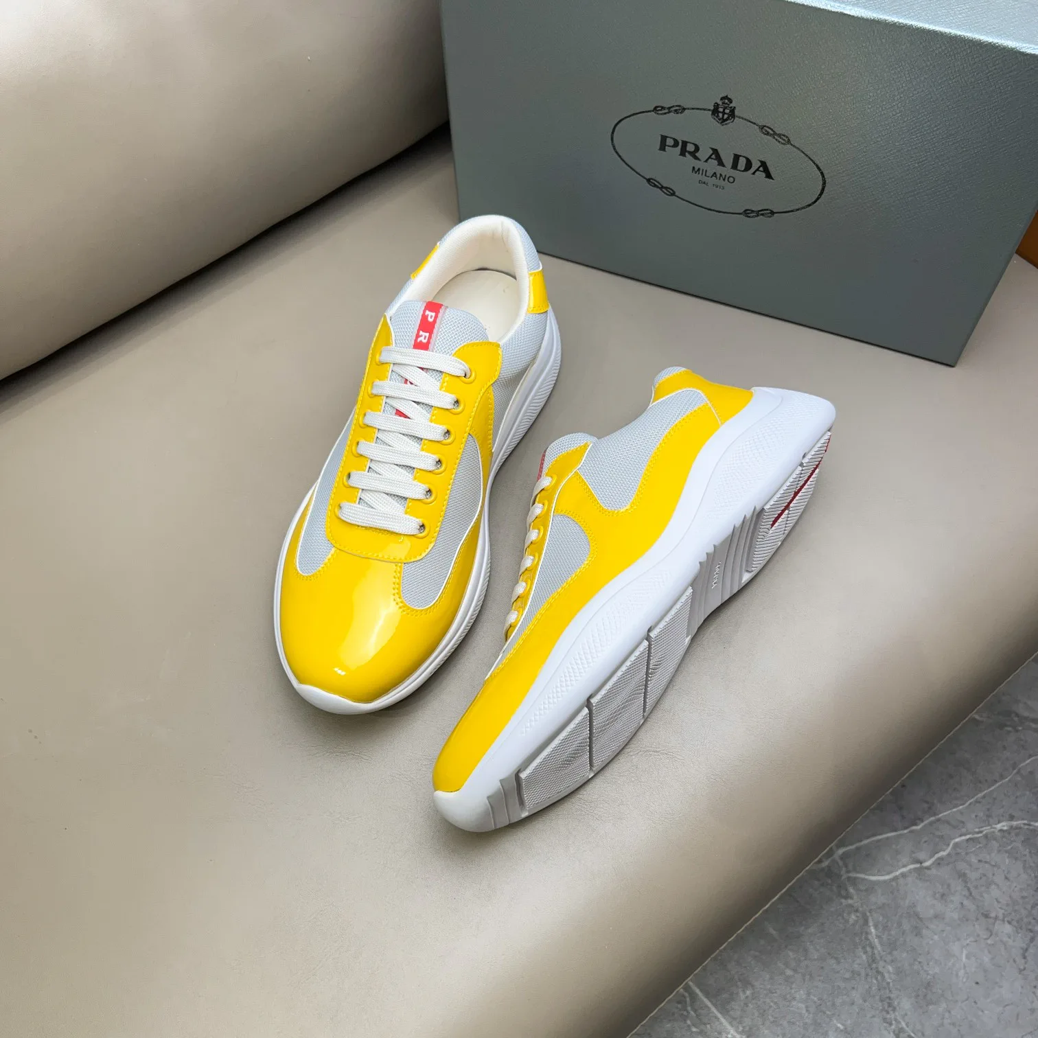 Кроссовки Женские Prada 17636251