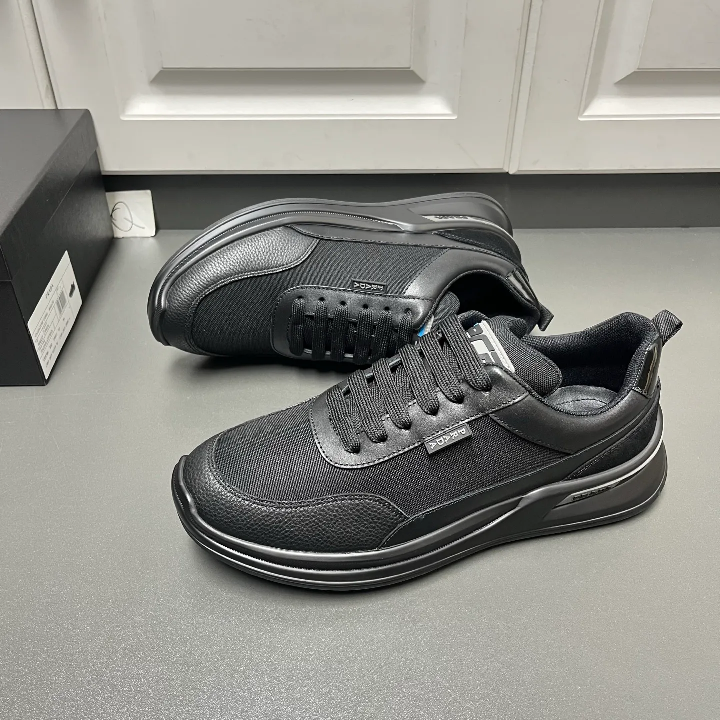 Кроссовки Мужские Prada 13569569