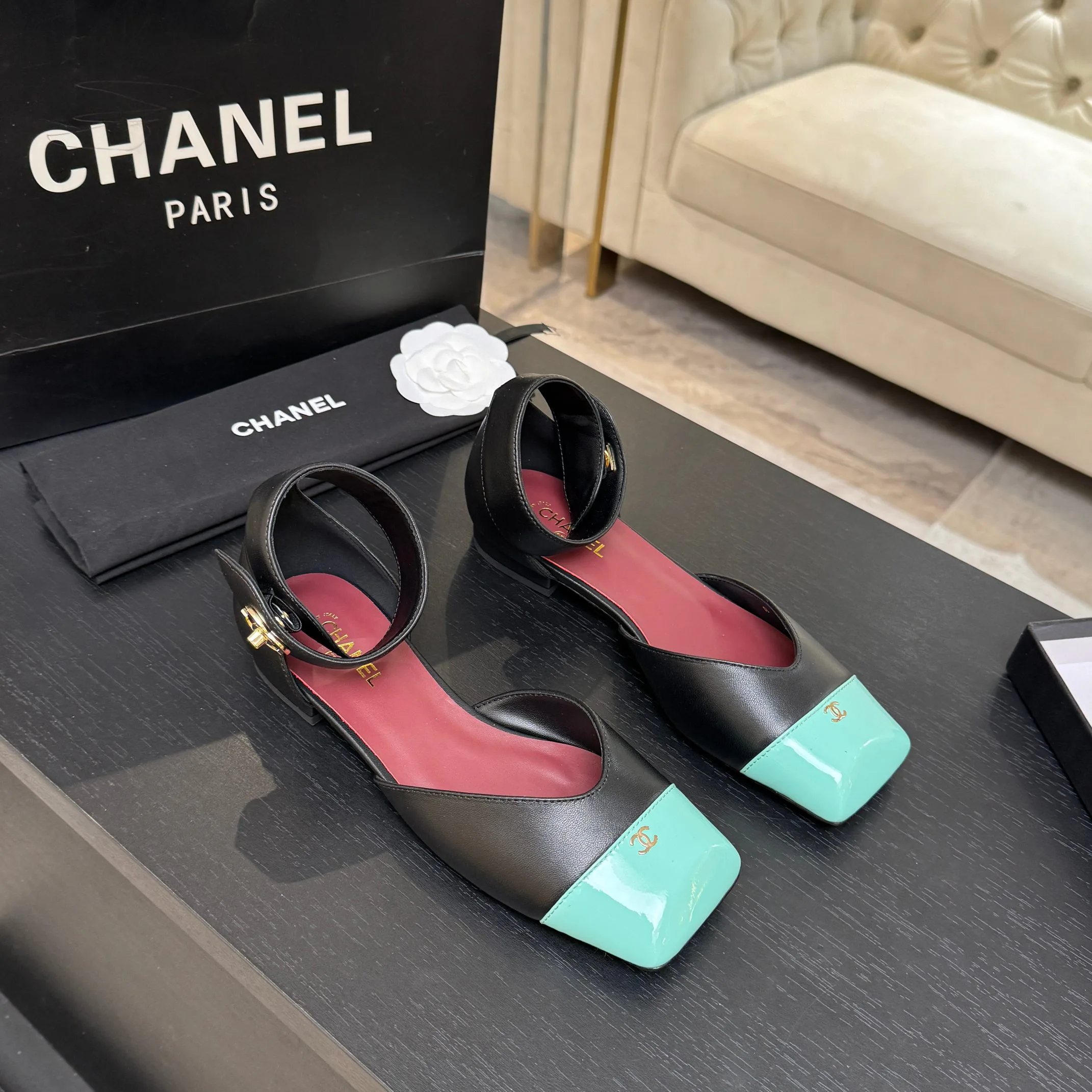Босоножки Женские Chanel 18104575