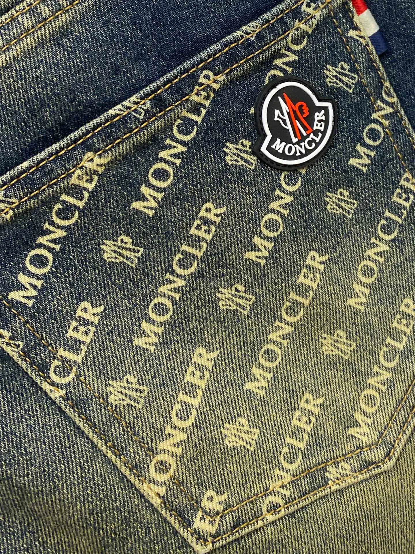 Джинсы Мужские Moncler 18191488