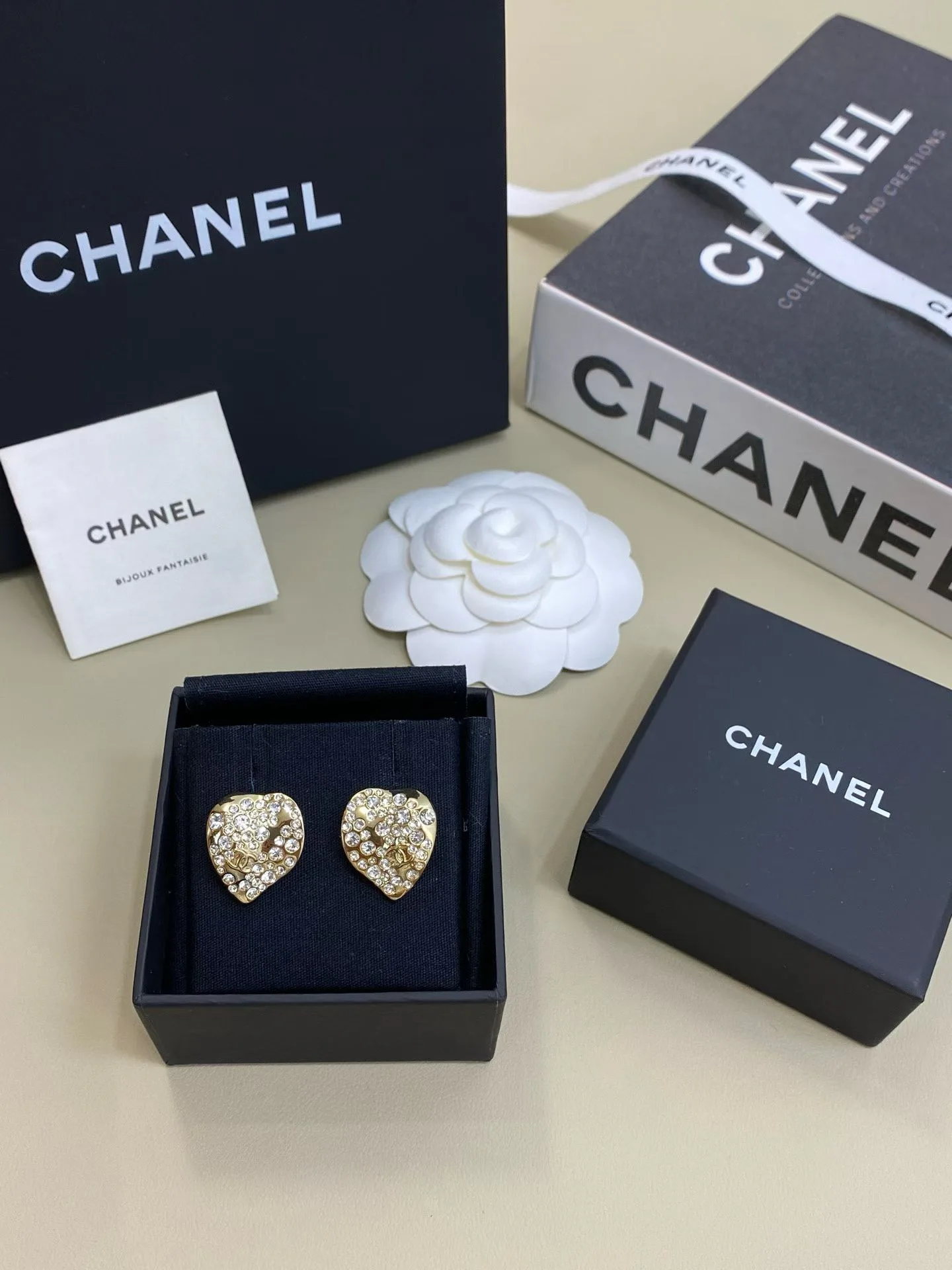 Бижутерия Chanel 18351208