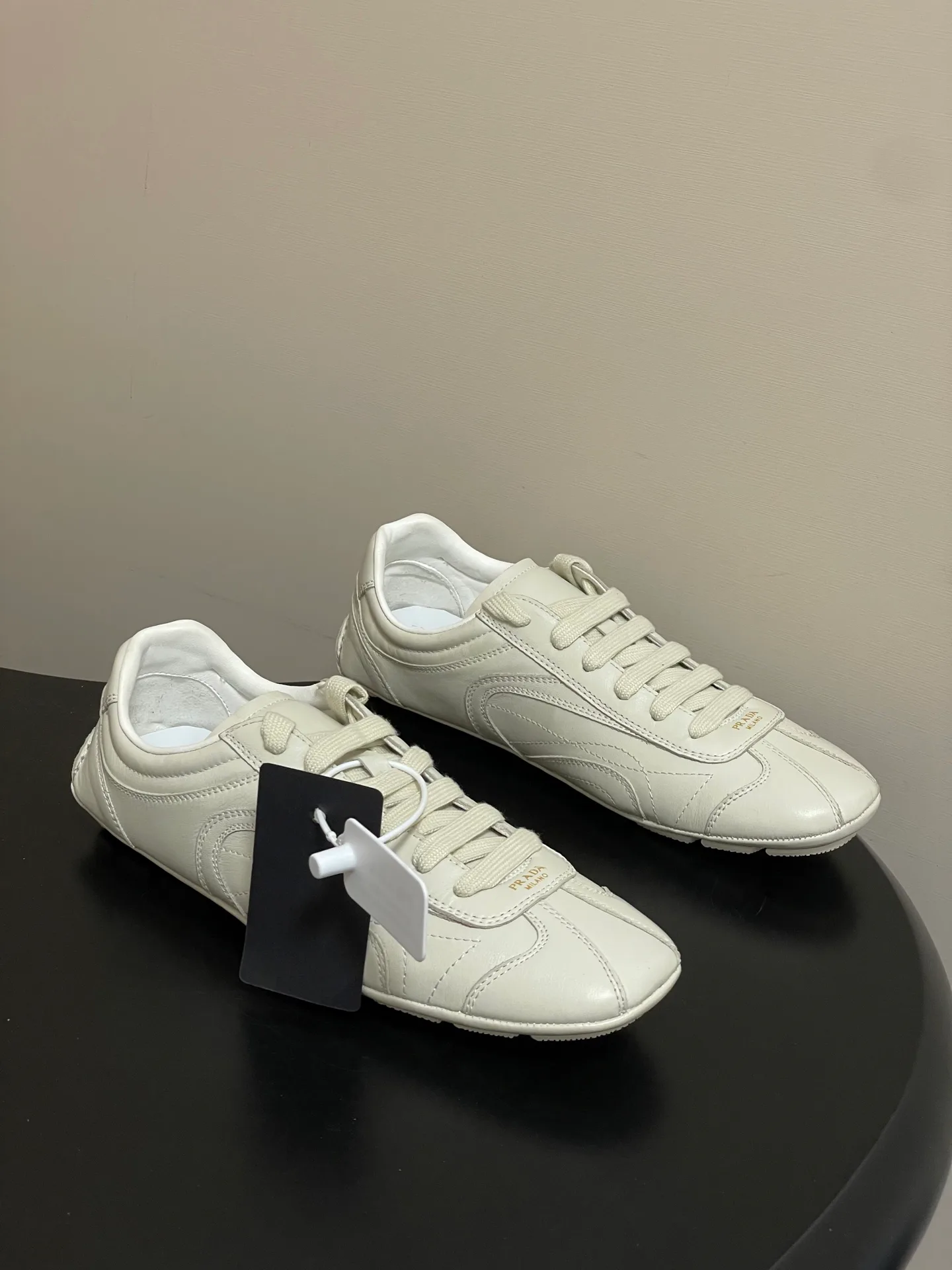 Кроссовки Женские Prada 12810928