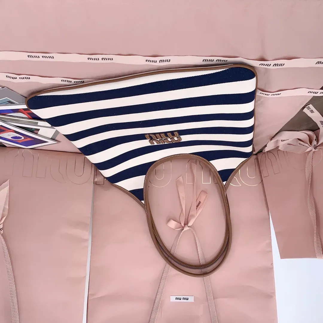 Классические Сумки Женские Miu Miu 445180