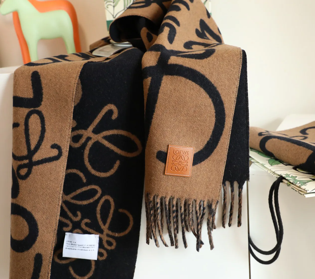 Шарфы Loewe 23055