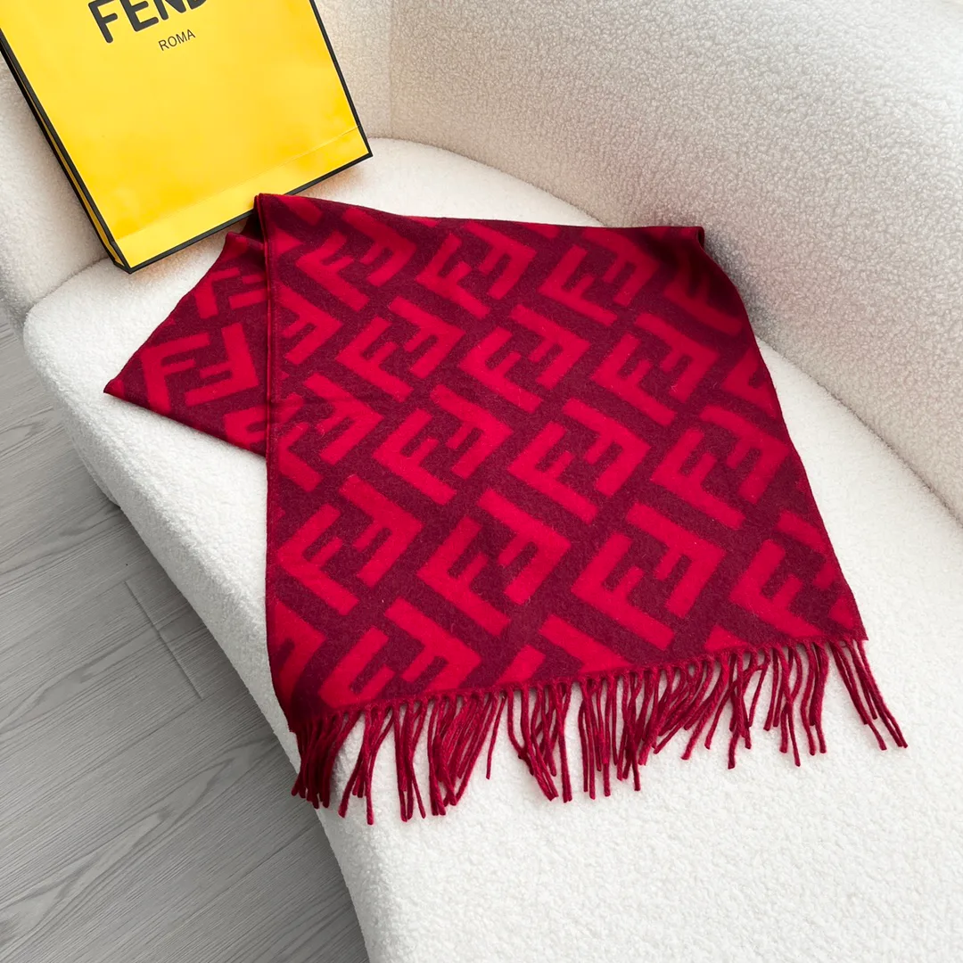 Шарфы Fendi 1840