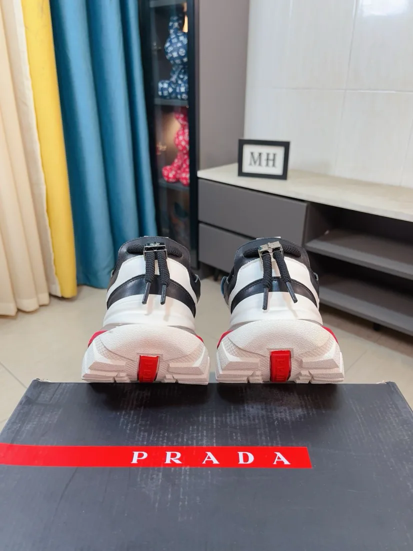 Кроссовки Мужские Prada 4325828