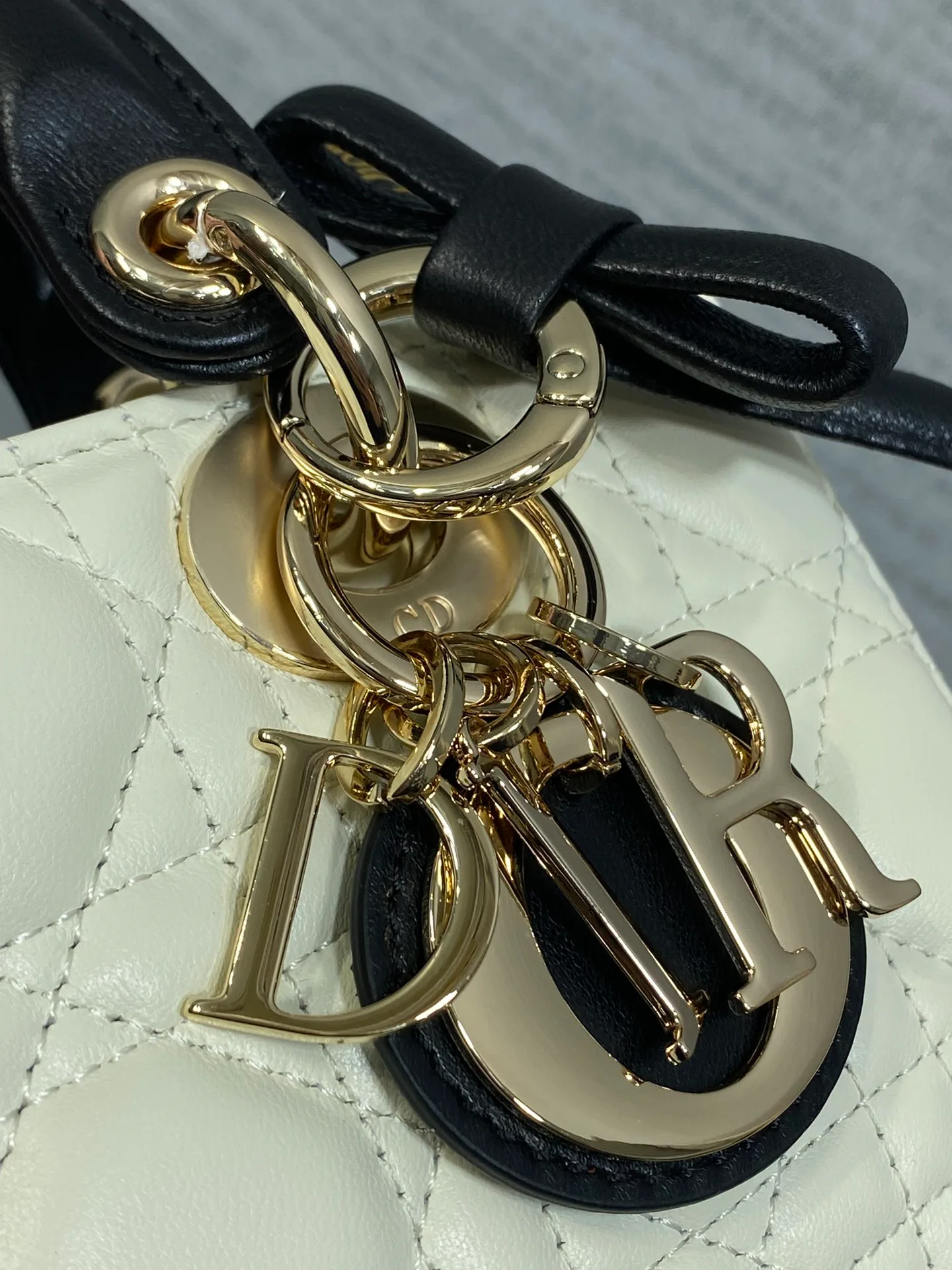 Классические Сумки Женские Christian Dior 12189474