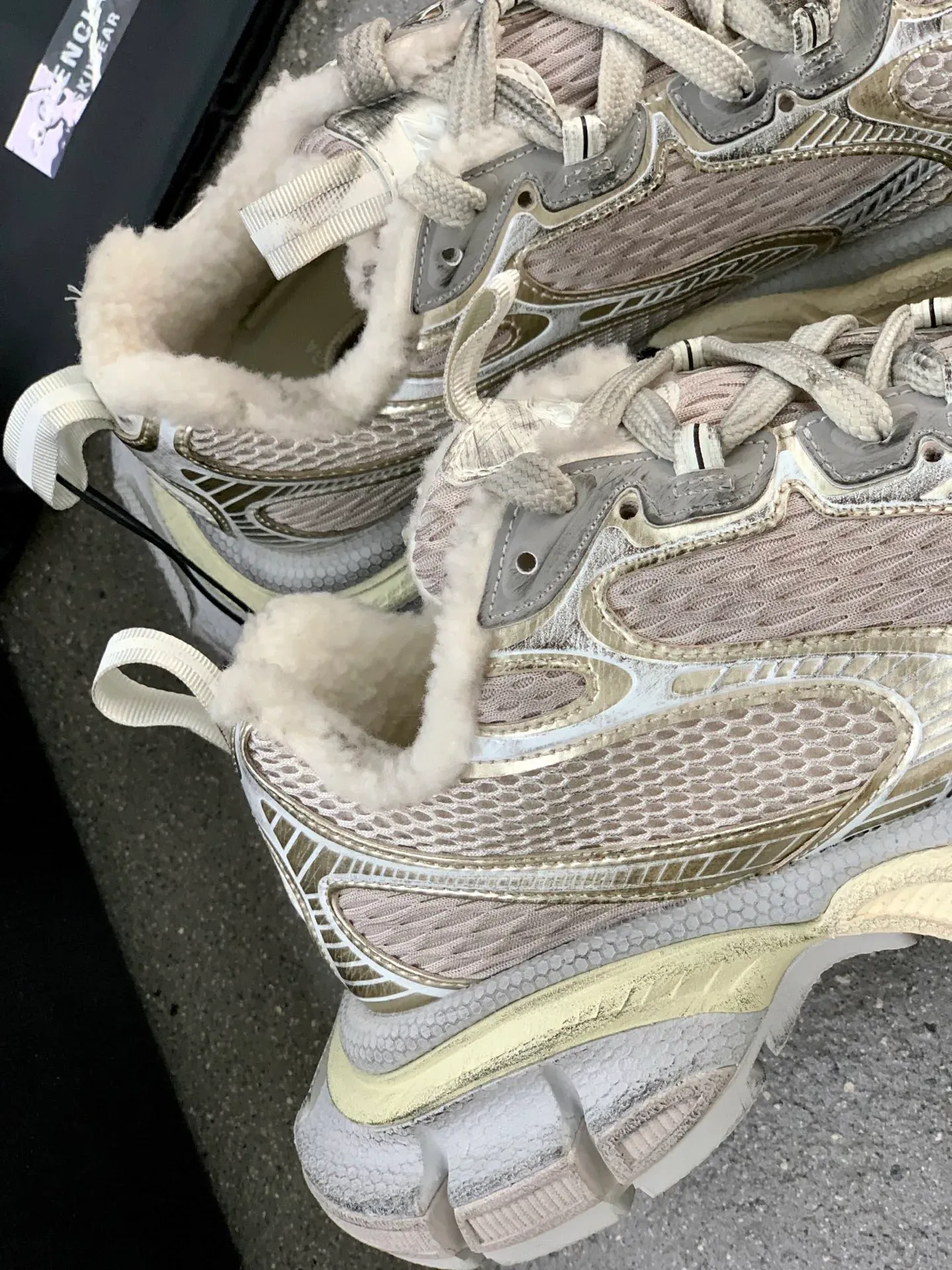 Кроссовки Женские Balenciaga 230336