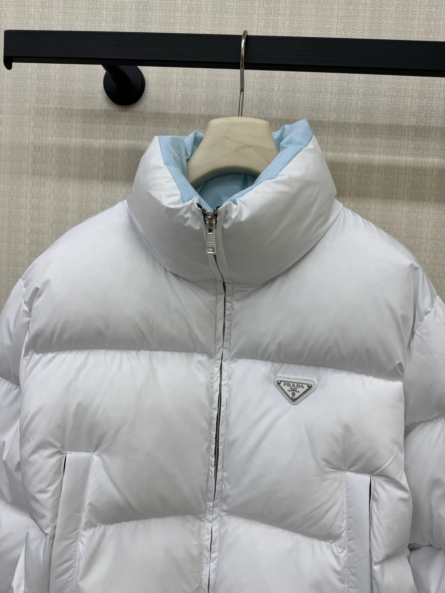 Куртки И Пуховики Женские Prada 18108030