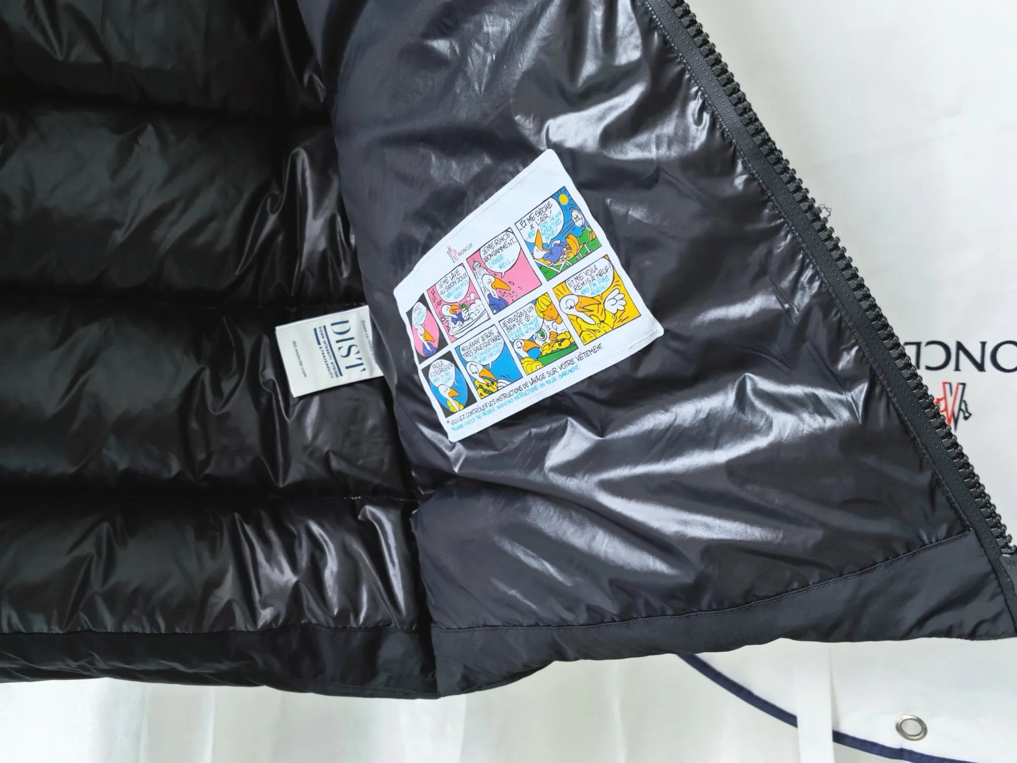 Куртки И Пуховики Женские Moncler 18761136