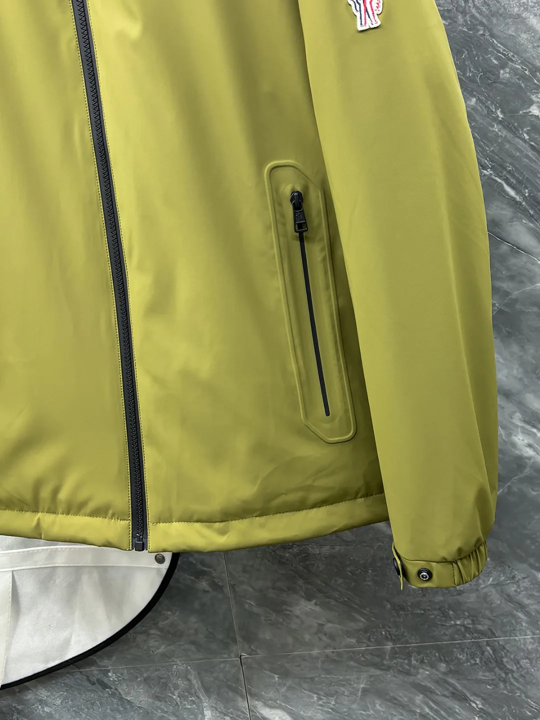 Куртки И Пуховики Мужские Moncler 342139