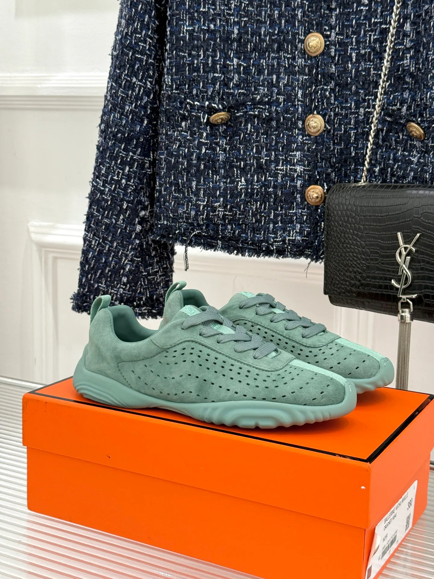Кроссовки Женские Hermes 18627577