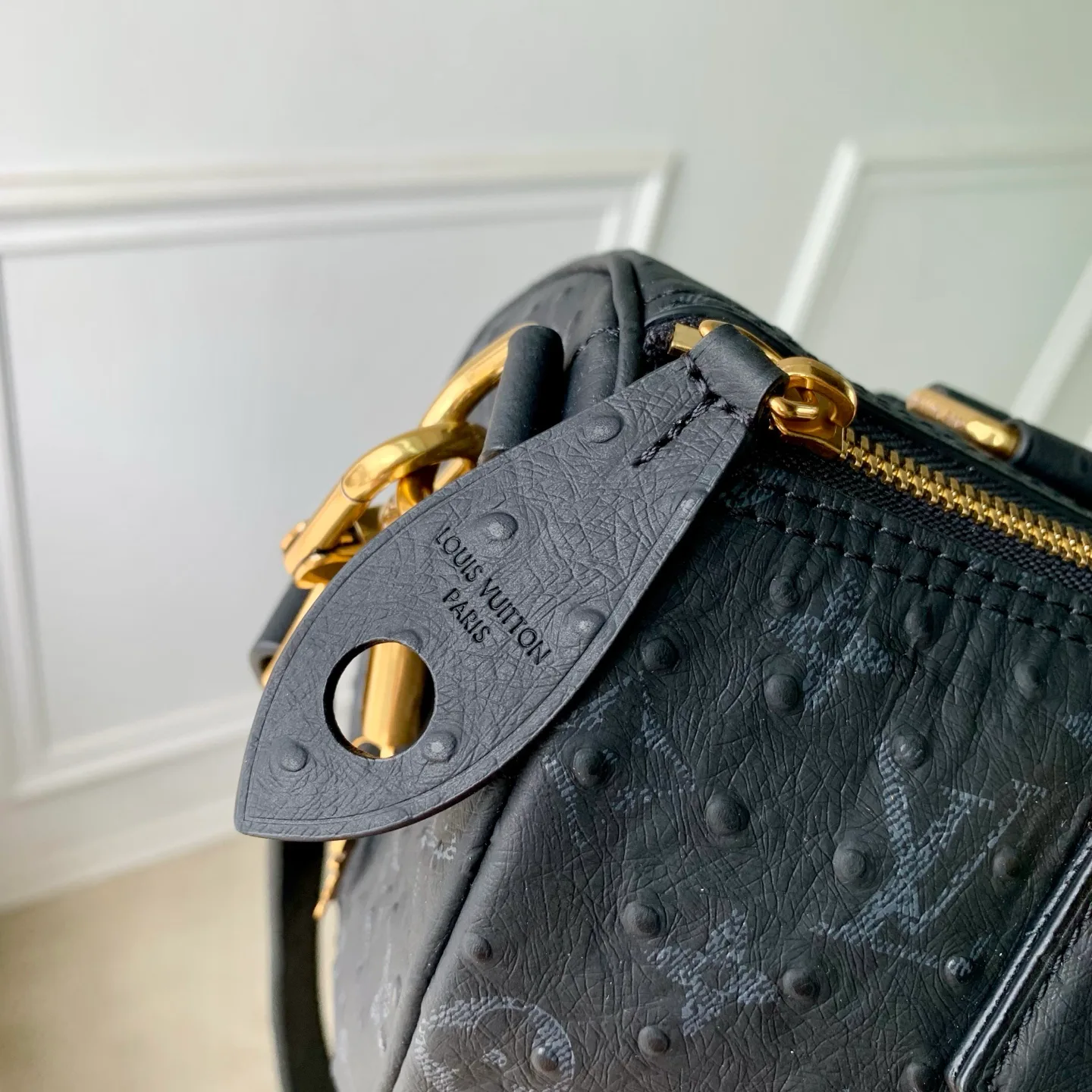 Классические Сумки Женские Louis Vuitton 18147440