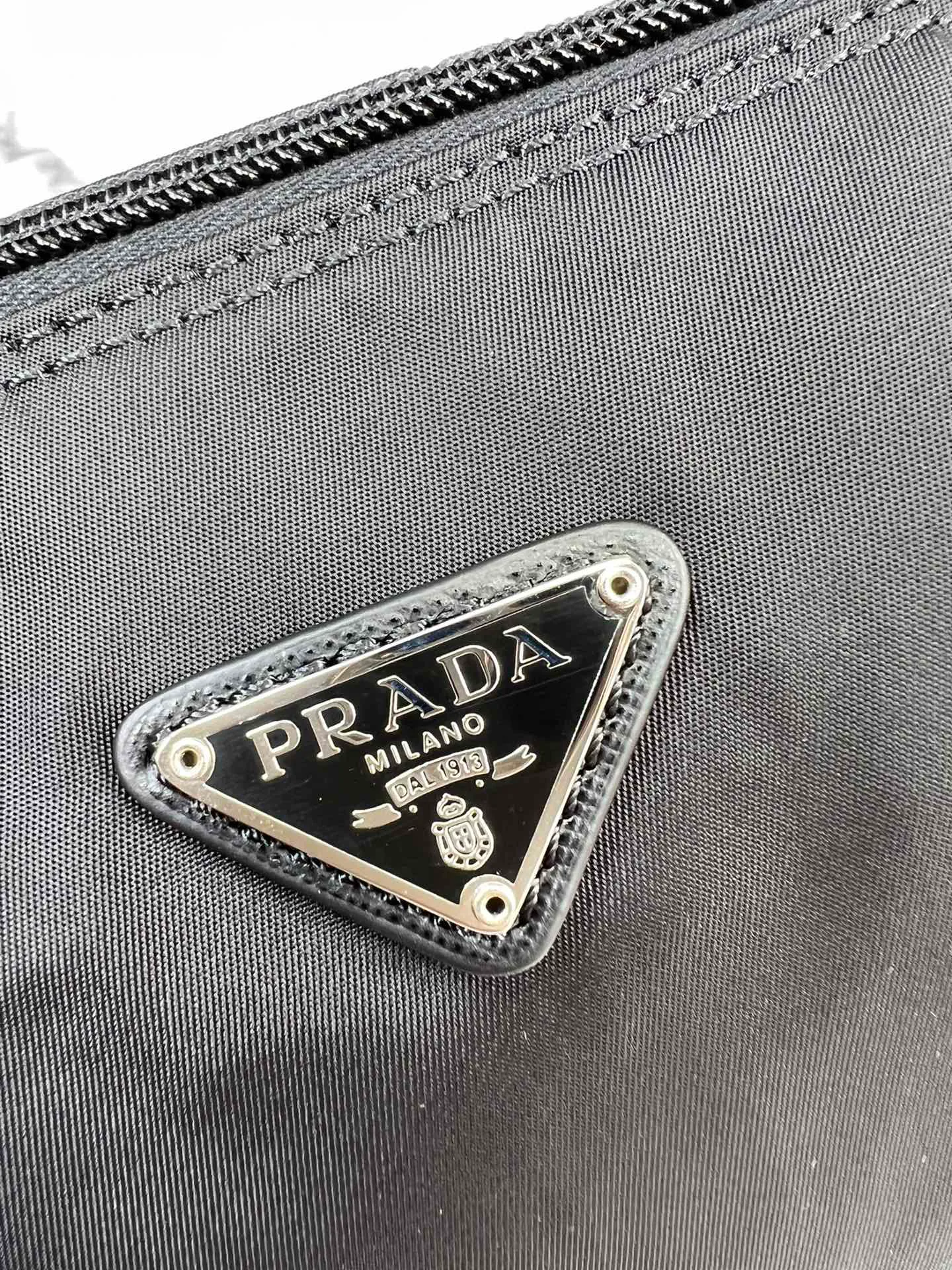 Клатчи Женские Prada 17999856