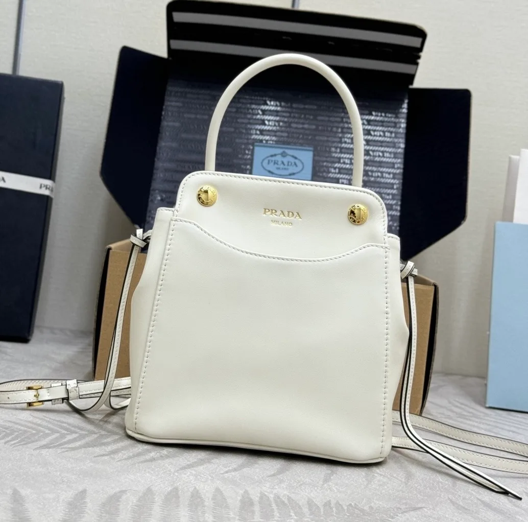 Классические Сумки Женские Prada 12131033