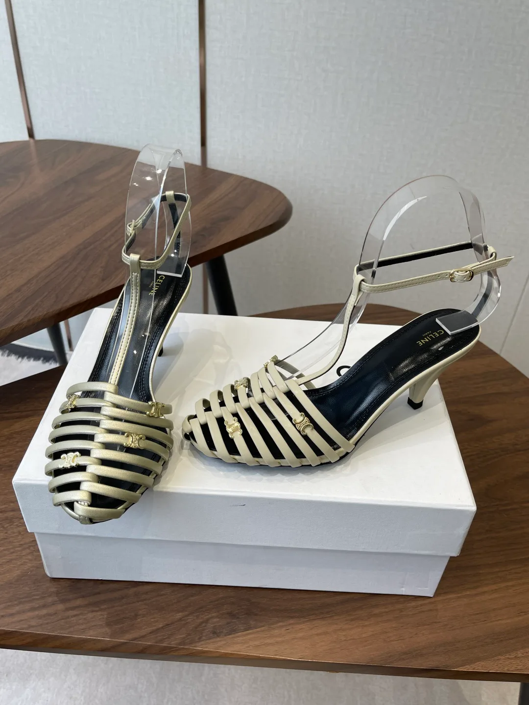 Босоножки Женские Celine 11645187