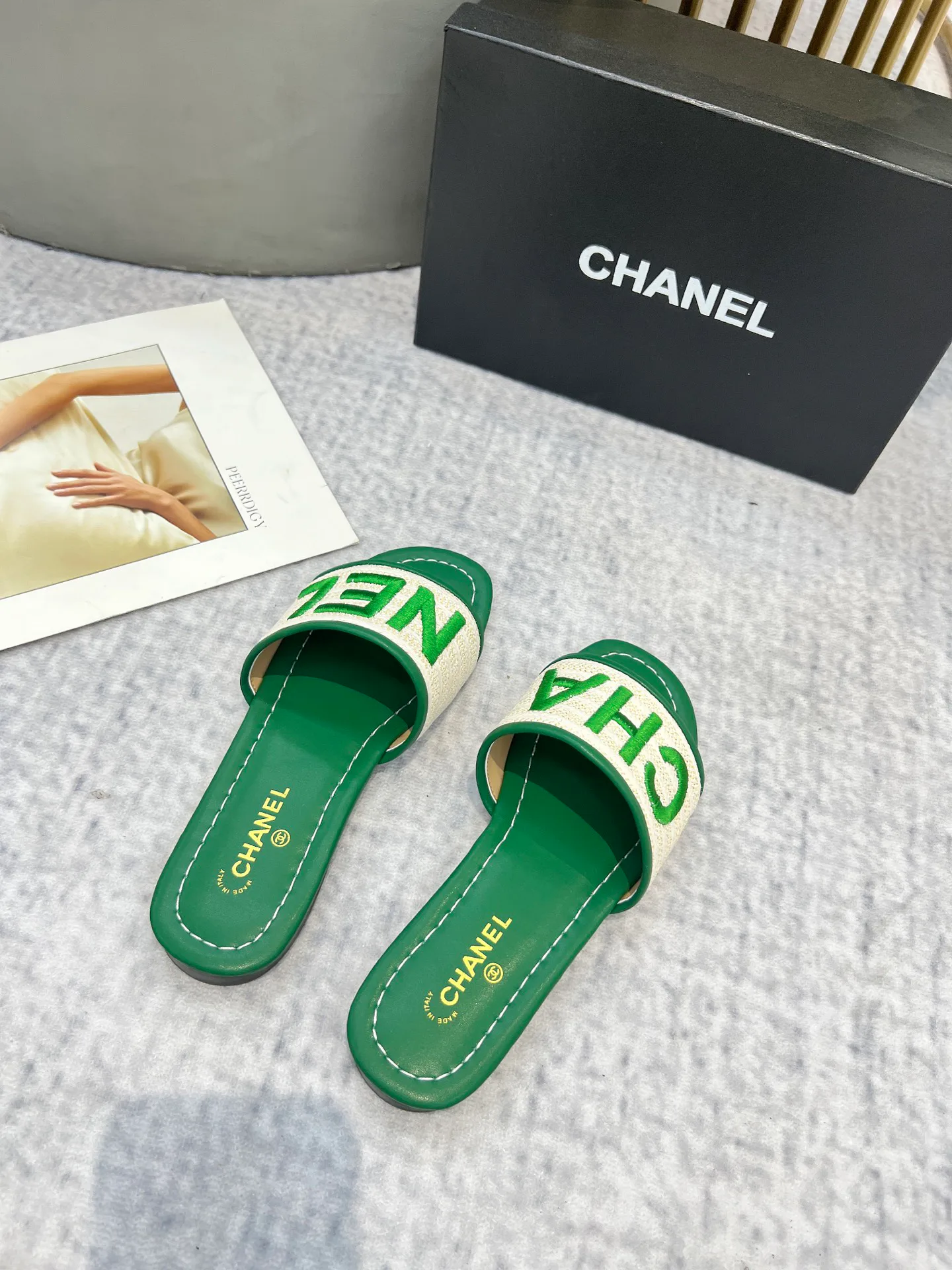 Шлепанцы Женские Chanel 23429