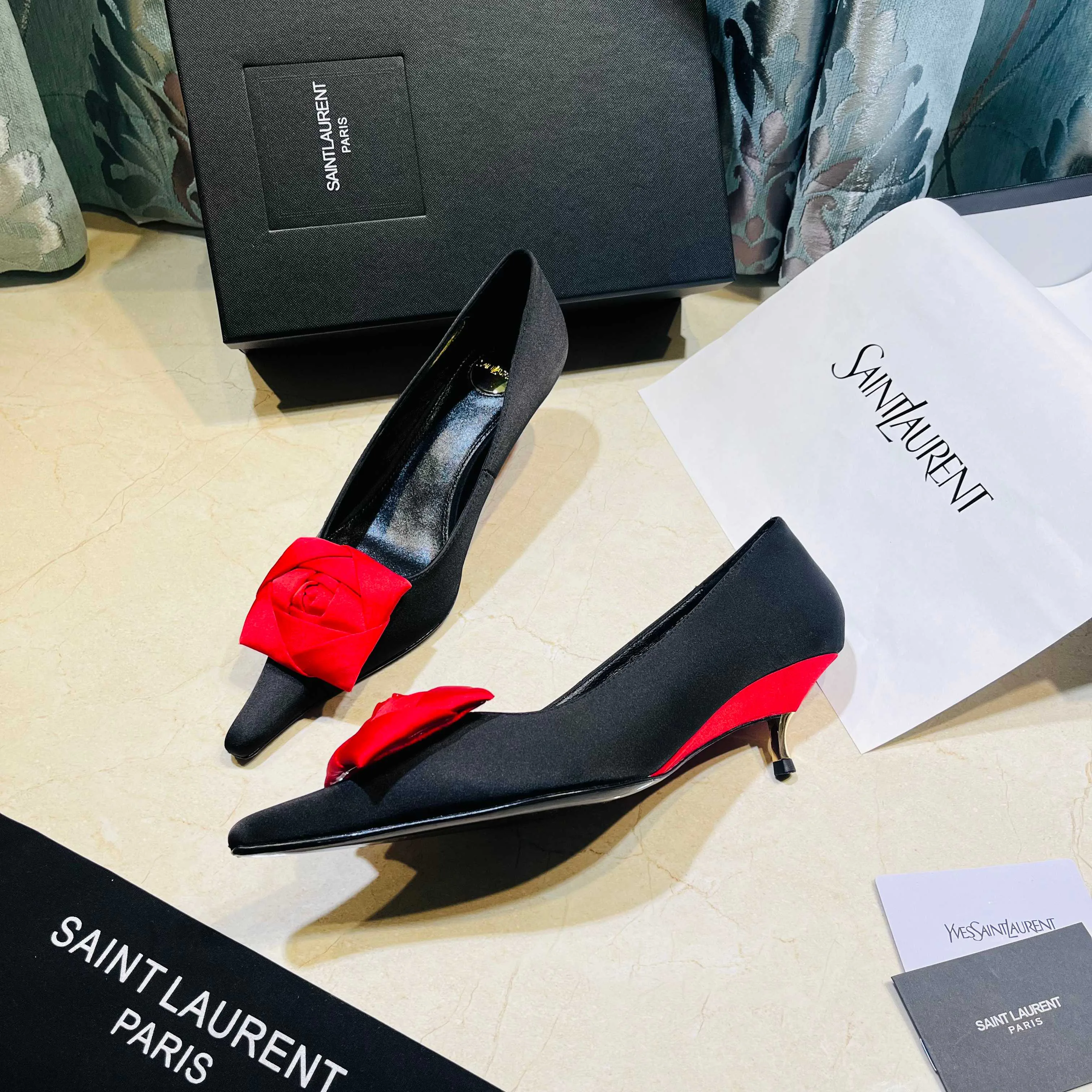 Туфли Женские Saint Laurent 18083610