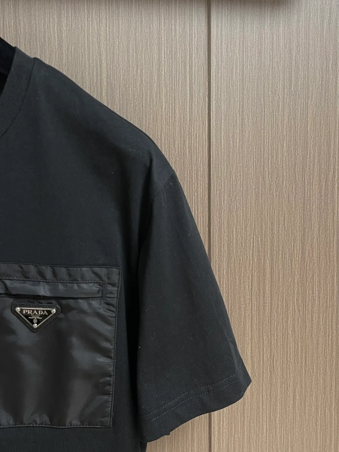 Футболки Женские Prada 18191379