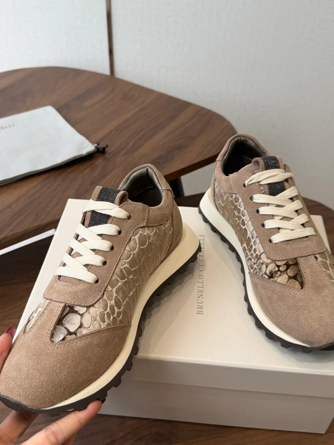 Кроссовки Женские Brunello Cucinelli 17461328