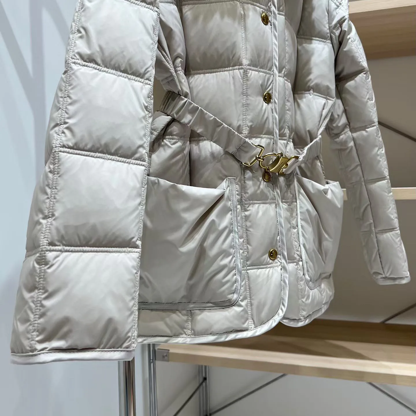 Куртки И Пуховики Женские Moncler 17926937