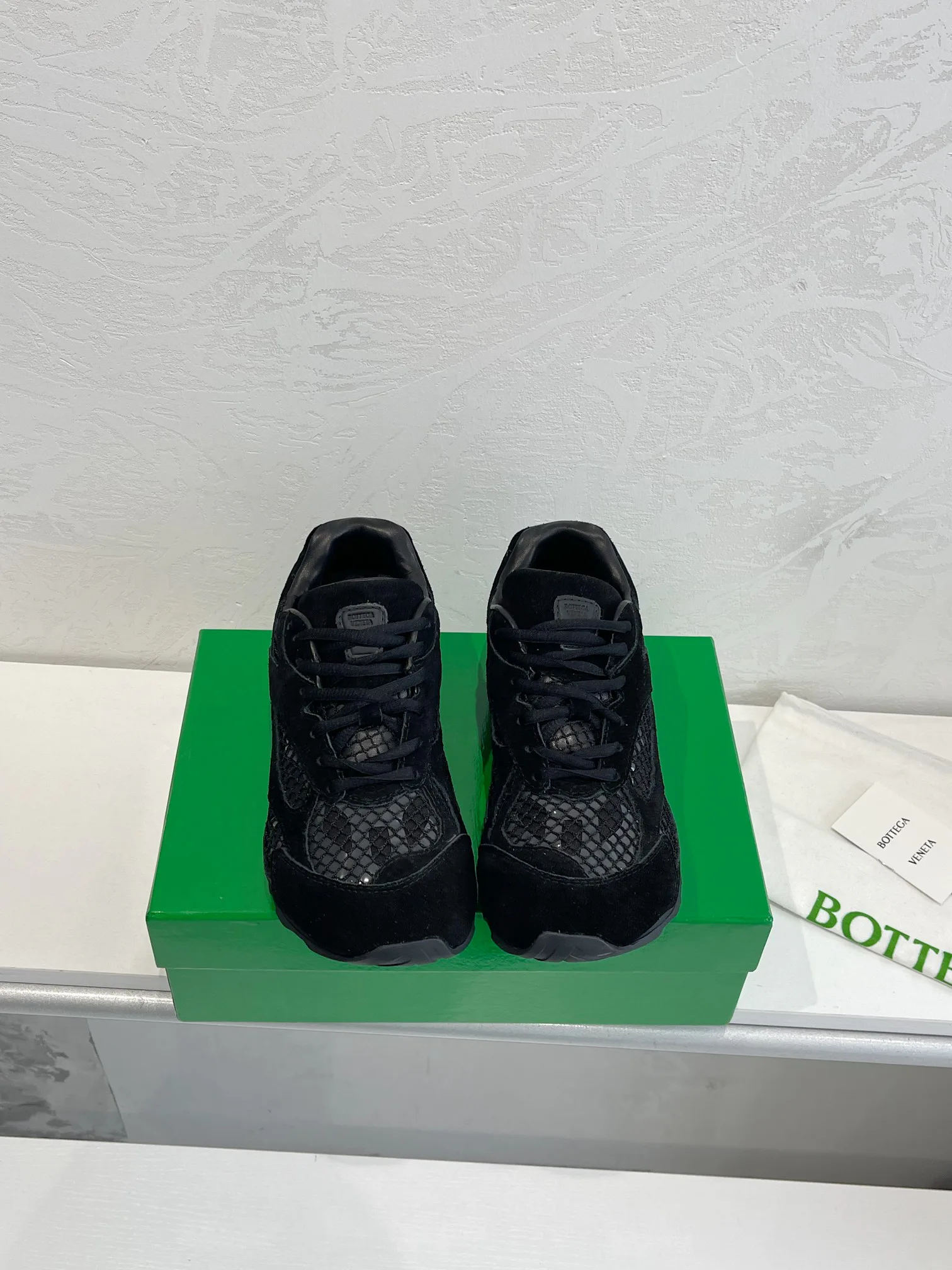 Кроссовки Женские Bottega Veneta 11677107