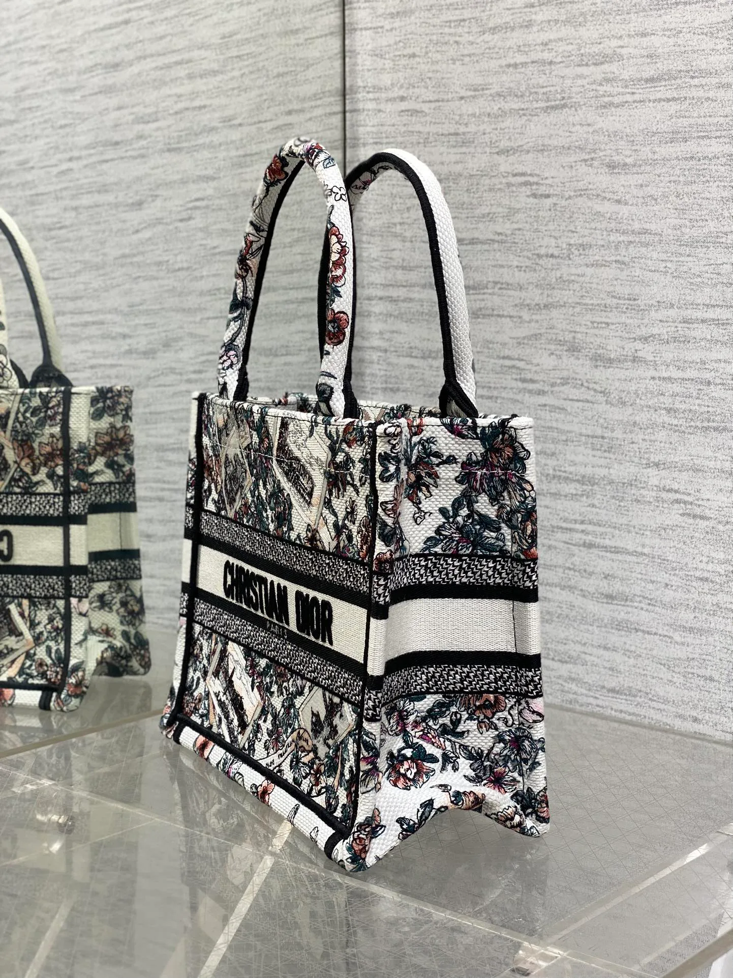 Классические Сумки Женские Christian Dior 11224068