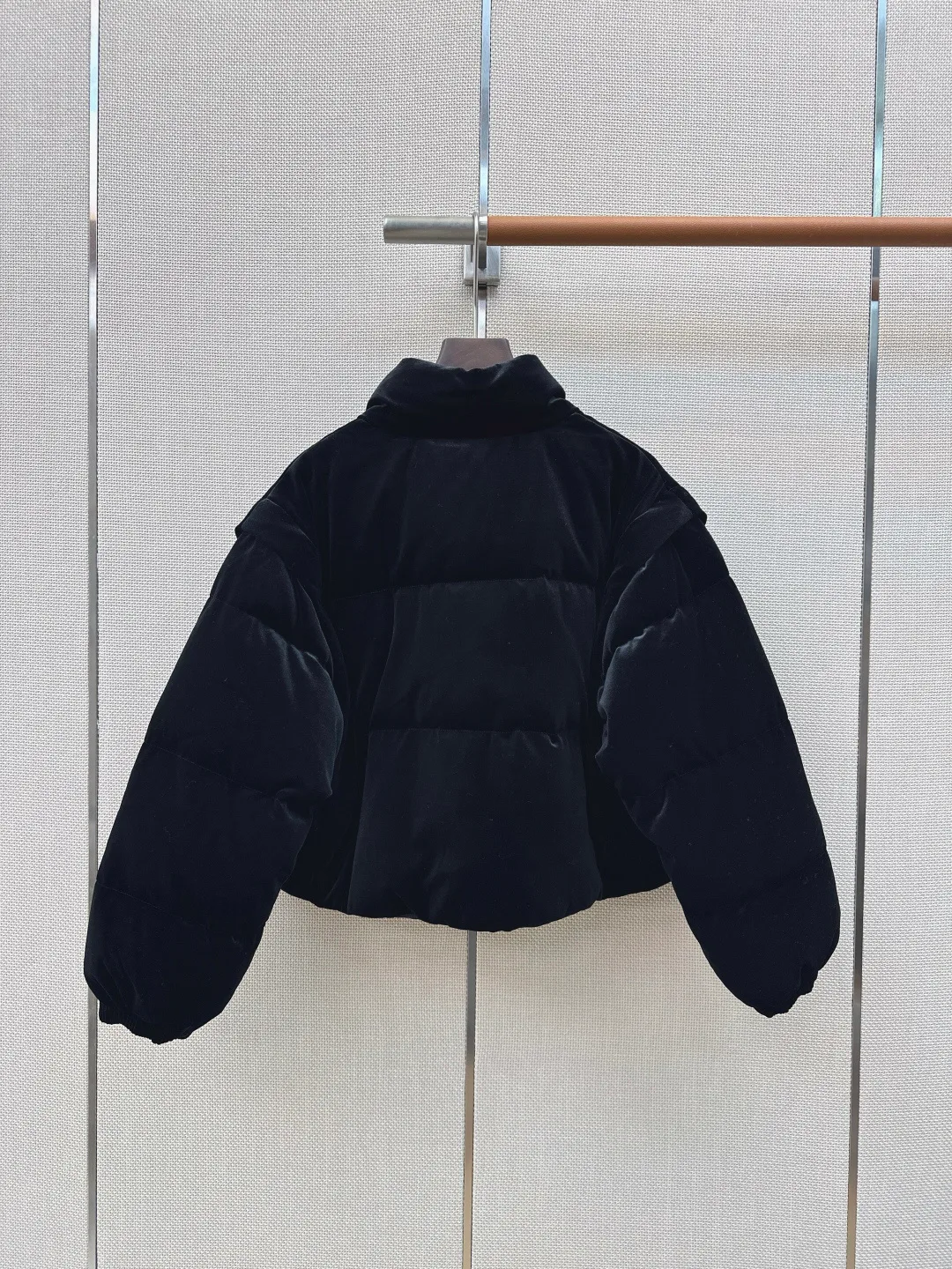 Куртки И Пуховики Женские Prada 18245859