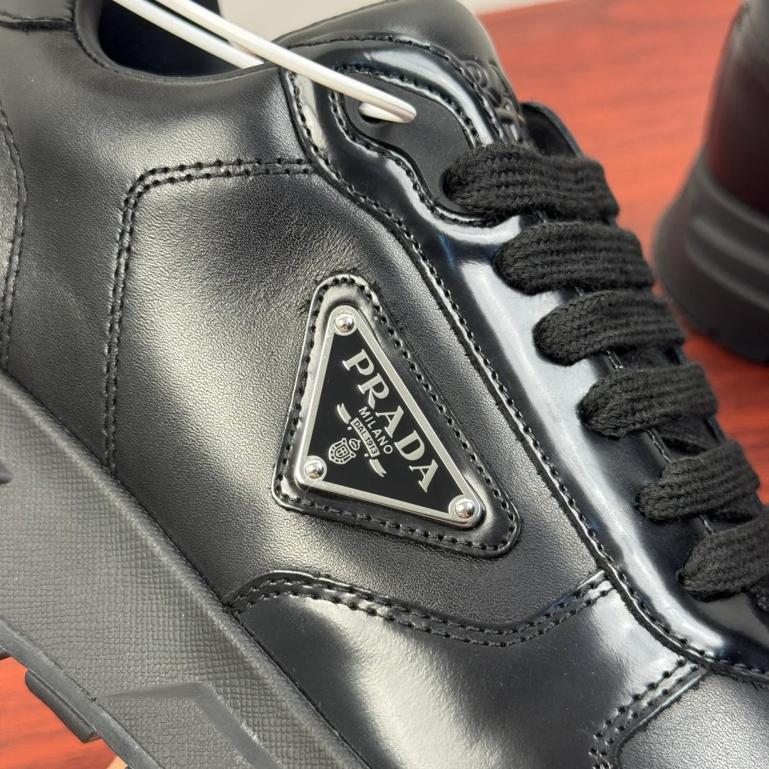 Кроссовки Мужские Prada 11211877