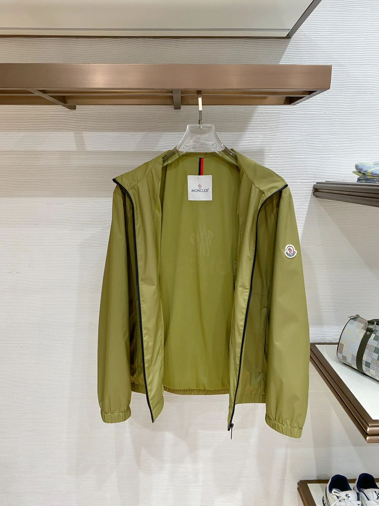 Пальто И Тренчи Мужские Moncler 11496526