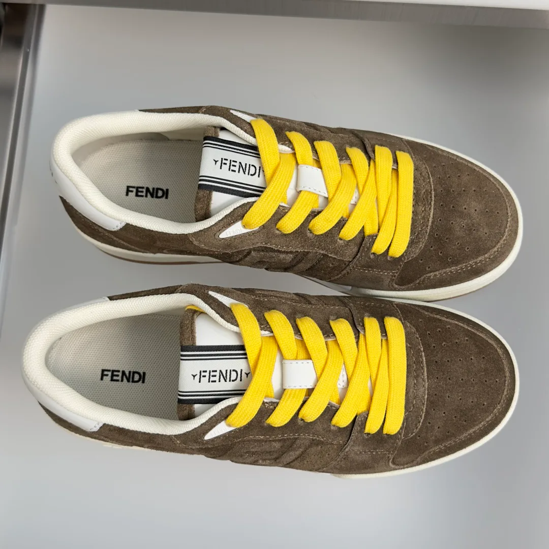 Кроссовки Женские Fendi 17729644