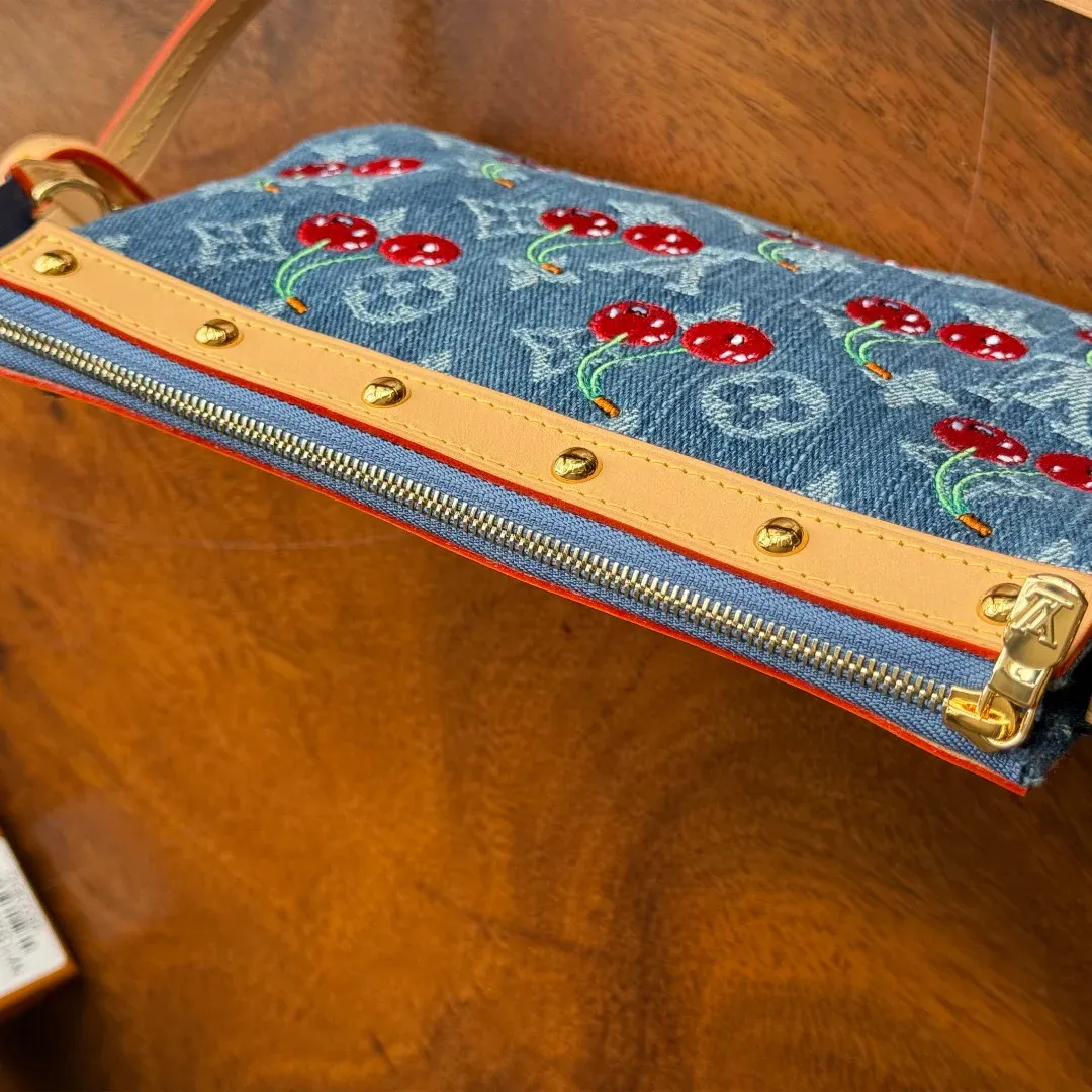 Сумки На Ремне Женские Louis Vuitton 340521