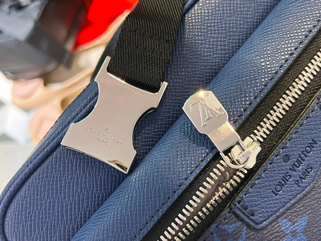 Сумки На Ремне Женские Louis Vuitton 118243