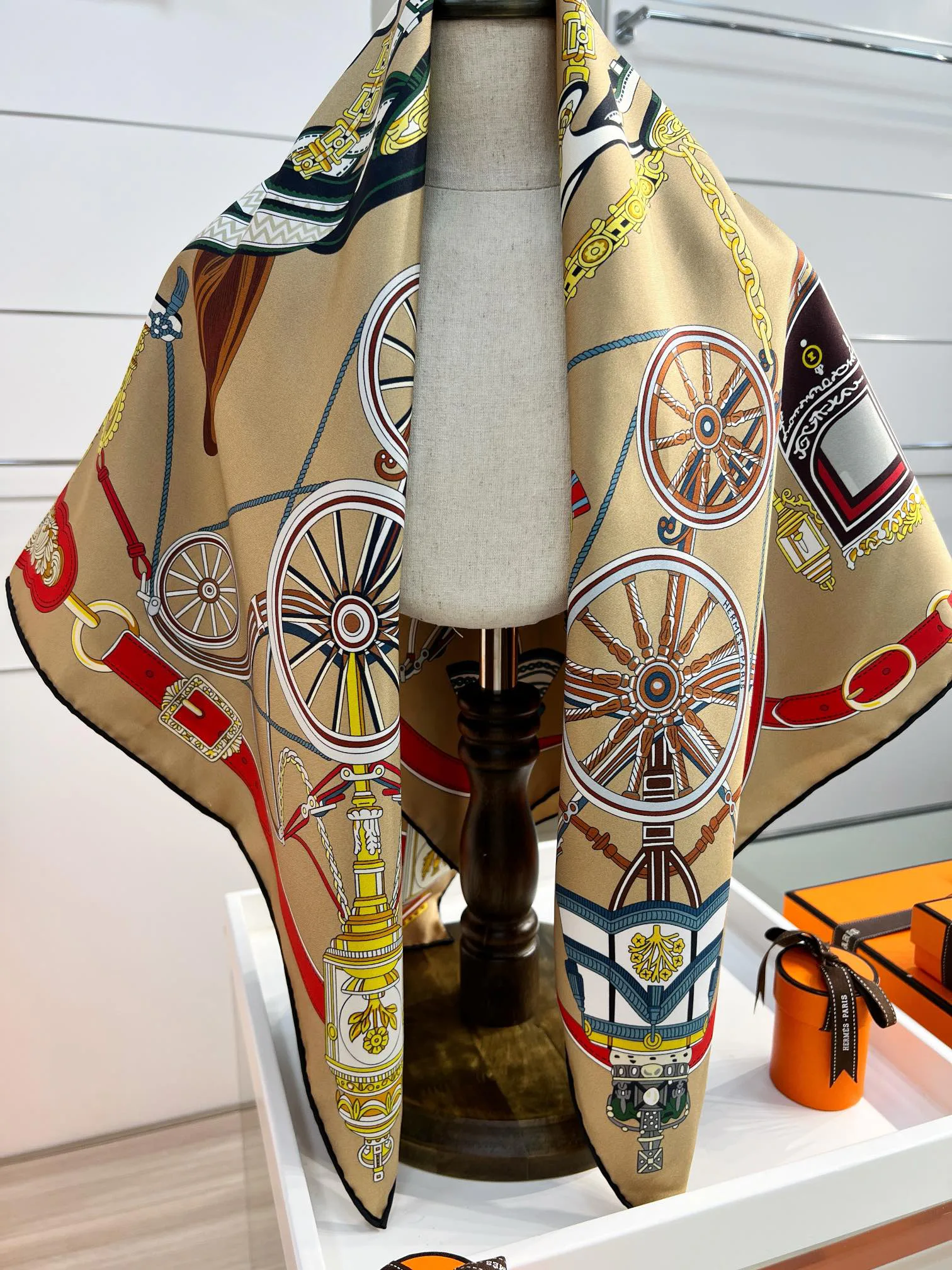 Шарфы Hermes 351418