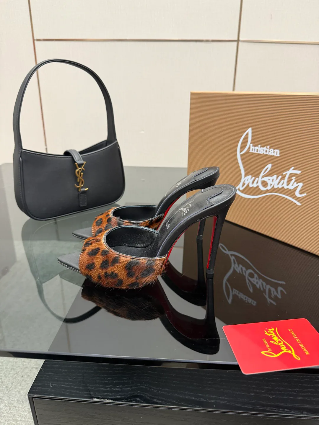Босоножки Женские Christian Louboutin 374993