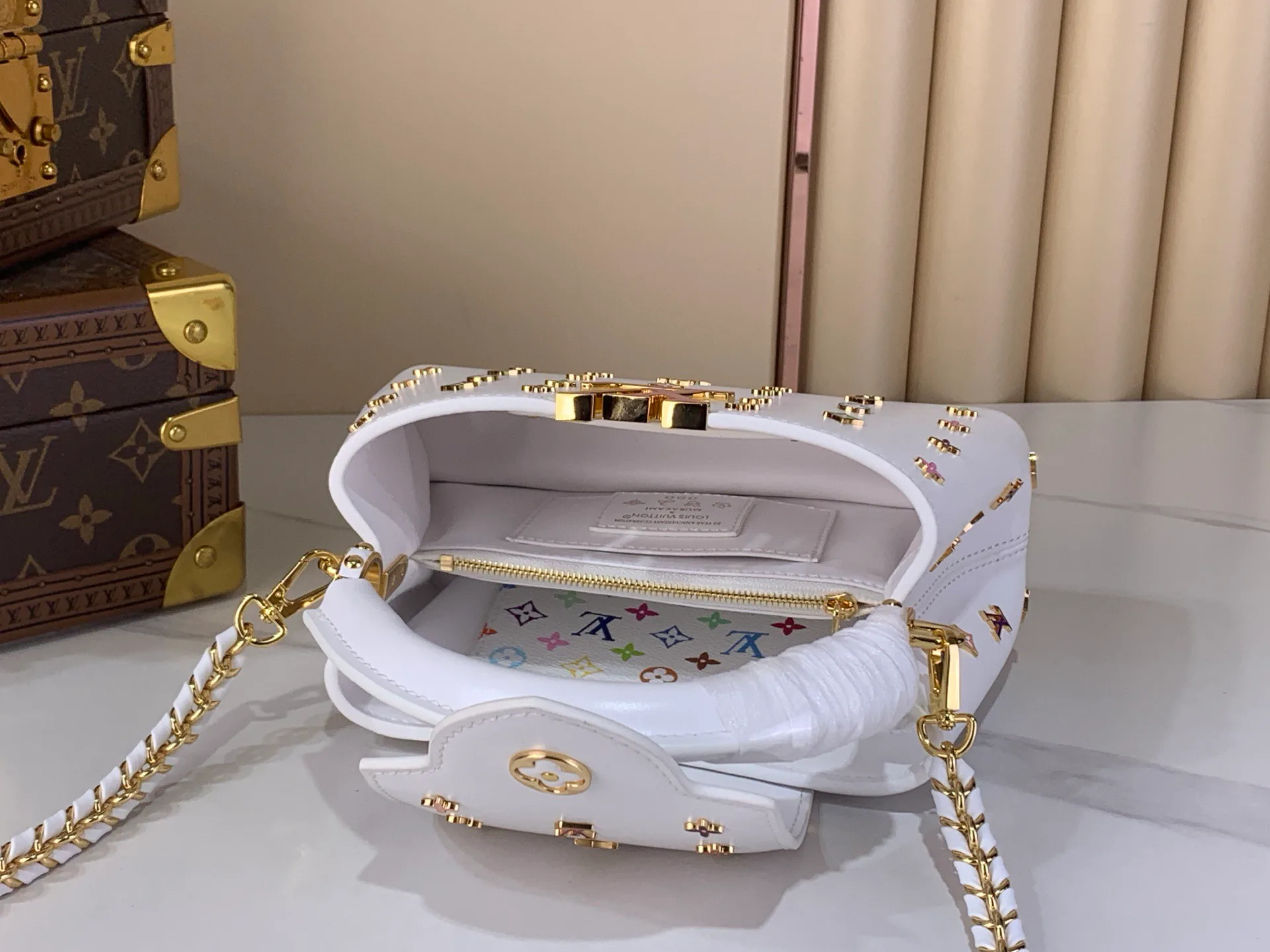 Классические Сумки Женские Louis Vuitton 6642988