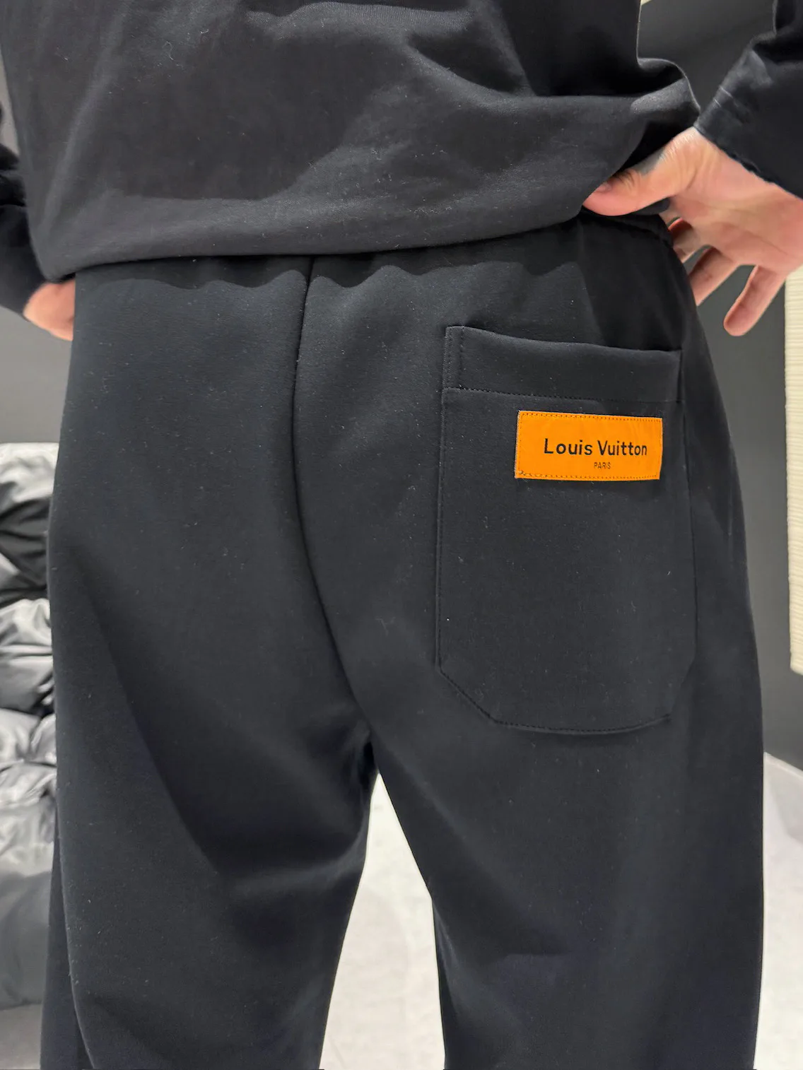 Брюки Мужские Louis Vuitton 998910