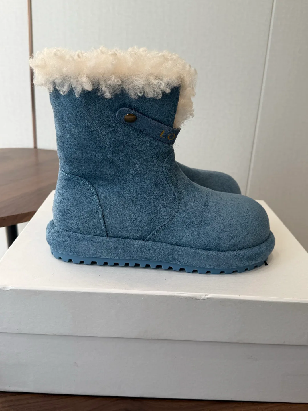 Угги Женские Loewe 19152374