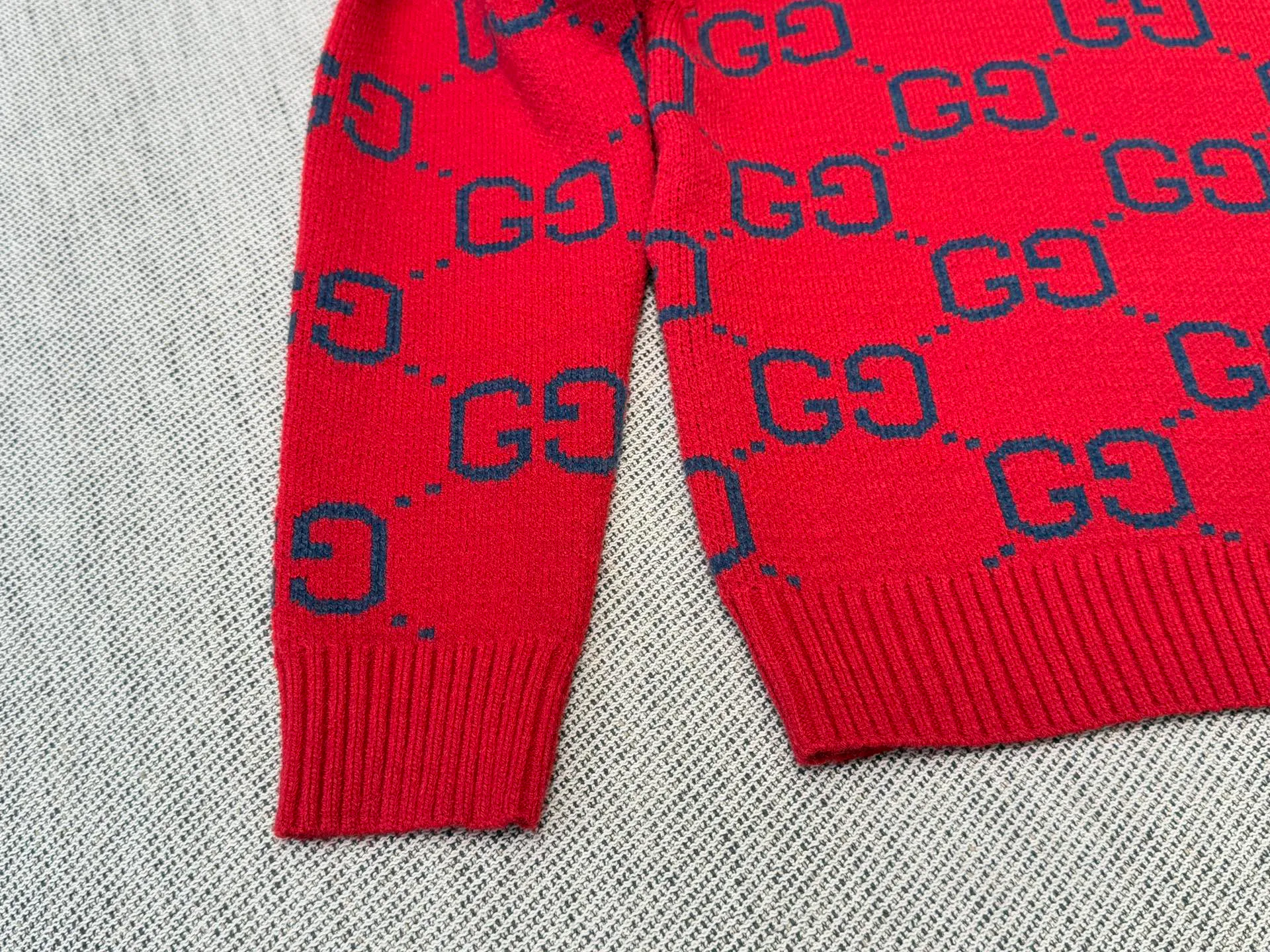 Джемперы И Свитеры Женские Gucci 3800630